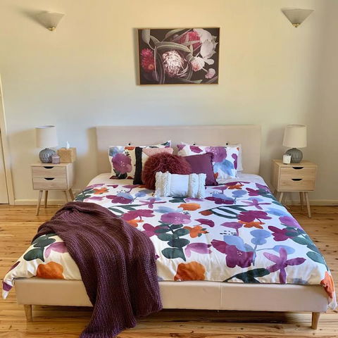 Spacious, Clean , Relaxing Country Escape Perfect For Large Groups And Families - Hobart Tourism 3