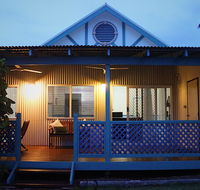 Spike the Bubble Beach House - Hobart Tourism
