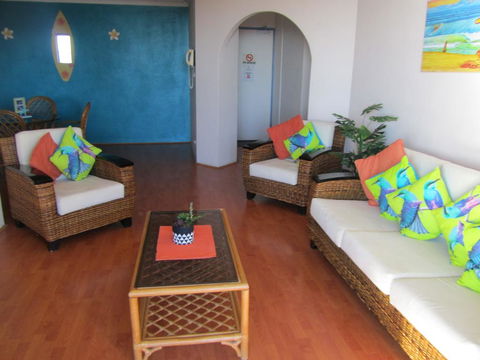 St Tropez Unit 39 - The Entrance, NSW - Hobart Tourism 3