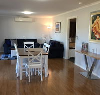 Starline Alpacas Farmstay Resort - Hobart Tourism