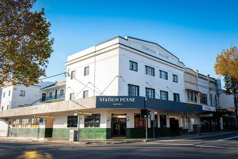 Station House Hotel - Hobart Tourism 1