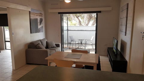 Stay Awhile In Port Pirie - Min Stay 4 Nights - Tourism TAS 2