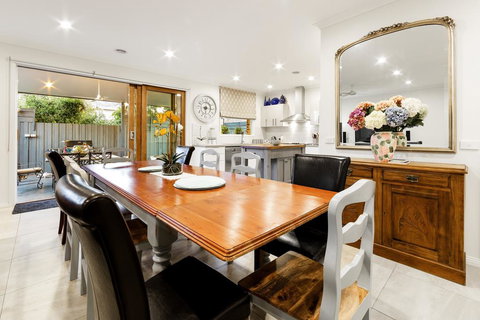 StayCentral - Rosanna Luxurious Mansion - Hobart Tourism 2