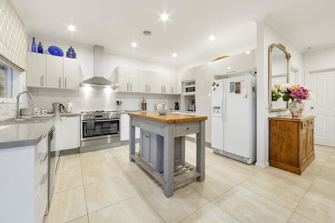 StayCentral - Rosanna Luxurious Mansion - Hobart Tourism 1