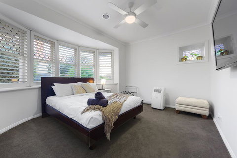 StayCentral - Rosanna Luxurious Mansion - Hobart Tourism 3