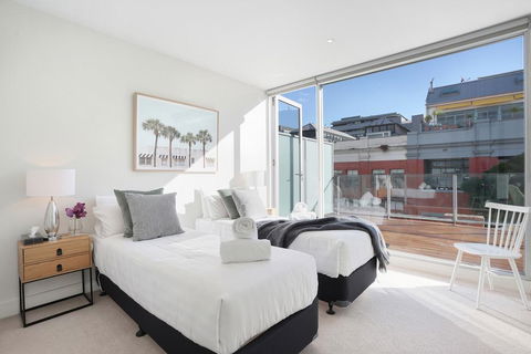 StayCentral On Oxford Penthouse - Tourism TAS 3
