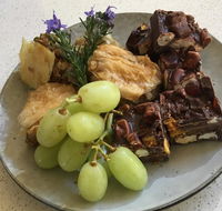 Stephanies Country Cottages - Hobart Tourism