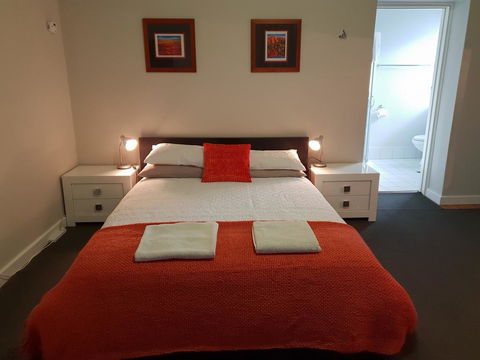 Stirling Apartments - Studio 3 - Hobart Tourism 0