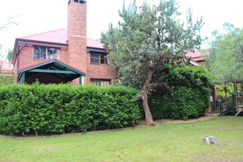 Storey Grange - Hobart Tourism 1