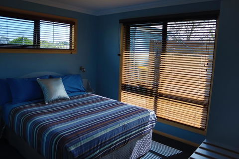 Strahan Bungalows - Tourism TAS 1