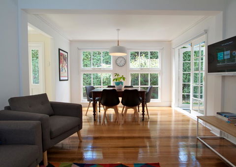 Strahan House - Hobart Tourism 0