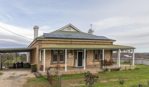 Strothers Farm House - Hobart Tourism 1