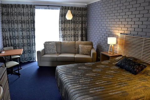 Strzelecki Motor Lodge - Tourism TAS 3