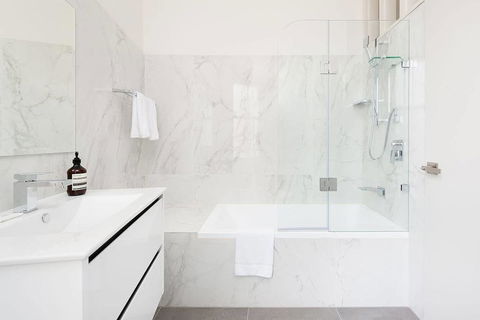 STUNNING SYDNEY HOME 8 - Tourism TAS 2