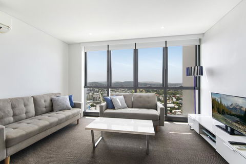 Stunning Views On The 41st Floor - Tourism TAS 0