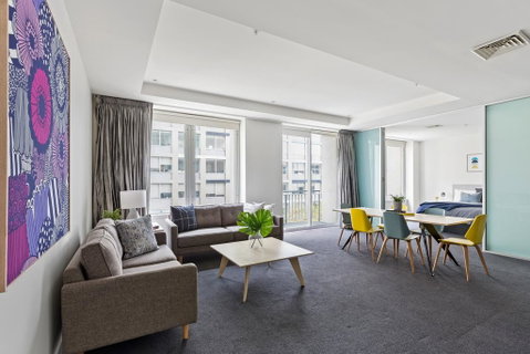 Stunning, Central Huge CBD Pad, Free WiFi, Netflix - Tourism TAS 1