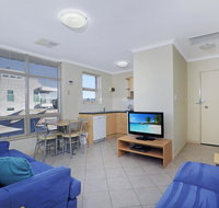 Stylish Comfortable 2 bdrm Glenelg North - Hobart Tourism