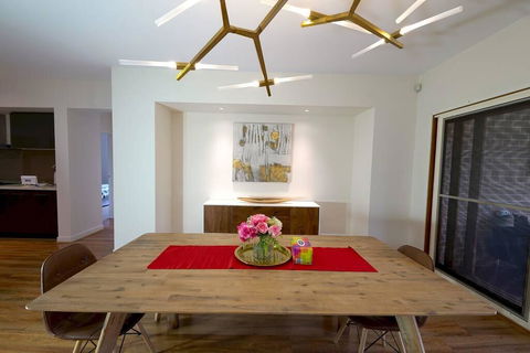 Stylish Luxe House For Big Group Near Shopping Center - Tourism TAS 2