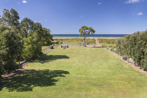 Sugar Shack - Character Family Home Right On The Ocean - Hobart Tourism 2
