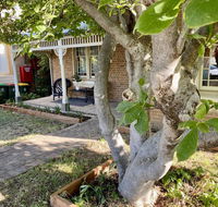 SUMMER HOUSE - CENTRAL LOCATION Near PARK - Hobart Tourism