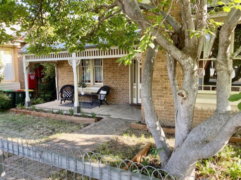 SUMMER HOUSE - CENTRAL LOCATION Near PARK - Tourism TAS 1
