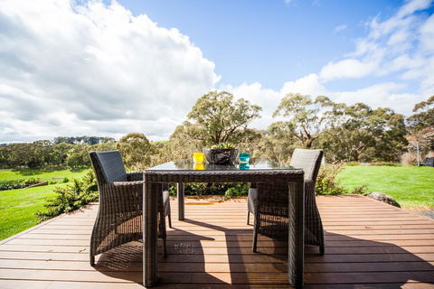 Sunnyside Cottage - Hobart Tourism 0