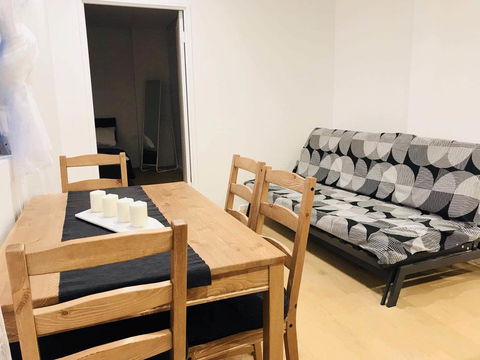 Sunset View 2 Bedroom Apt Next To Station - Tourism TAS 1