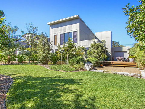 Sunshine Beach House-25 Metre Walk To The Beach - Hobart Tourism 0