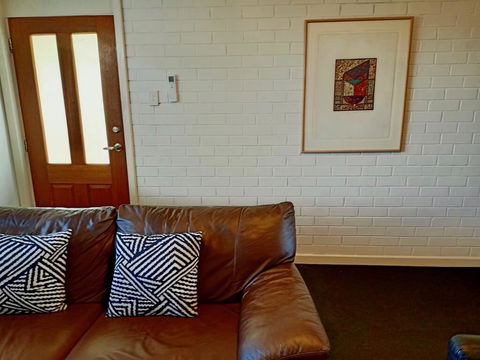 Superb 2 BR Apartment Minutes To CBD- Cen7 - Hobart Tourism 0