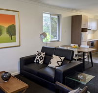 Superb 2 BR Apartment Minutes to CBD- Cen8 - Hobart Tourism