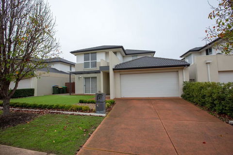 Superb Luxe 5BR House@Point Cook Near Lake - Tourism TAS 0