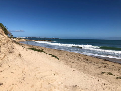 Surf And Sun In Silver Sands - Tourism TAS 1