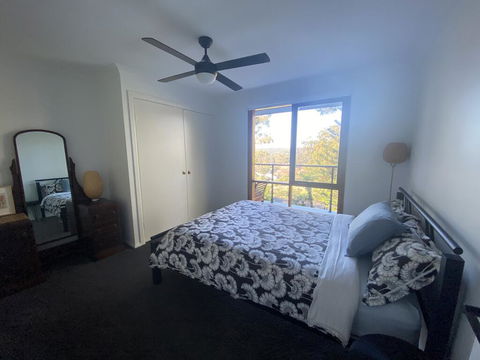 Surf Beach Holiday - Hobart Tourism 1