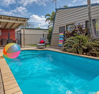 Surf Club House Pet Friendly Sunshine Coast Holiday House Marcoola - Tourism TAS