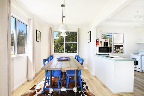 Surf Shack - Pet Friendly - 1 Min Walk To Beach - Hobart Tourism 0