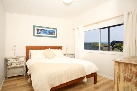 Surf Shack - Pet Friendly - 1 Min Walk To Beach - Hobart Tourism 3