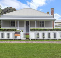Surfs Up - Fresh and modern East Beach home - Hobart Tourism