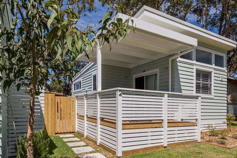 Surfside Cudmirrah Beach - Hobart Tourism 0