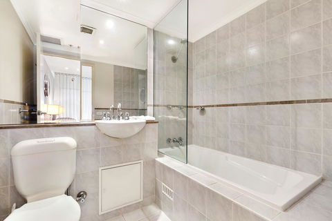 Surry Hills Modern One Bedroom Apartment (310GOUL) - Tourism TAS 3