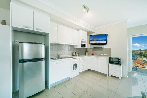 Suttons Beach Apartments - Tourism TAS 3