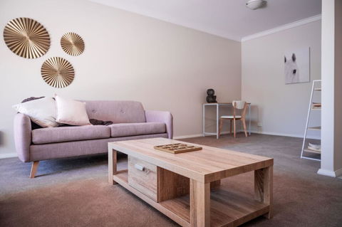 SWAN RIVER STAY, PERTH, WIFI, NETFLIX, APPLECROSS, FREO - Hobart Tourism 1