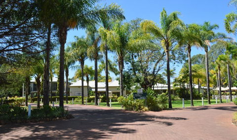 Swan Valley Oasis Resort - Tourism TAS 0