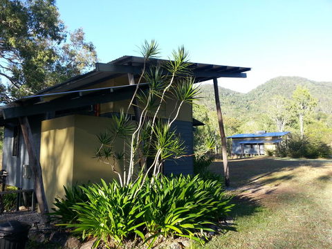 Sweetwater Lodge - Hobart Tourism 0