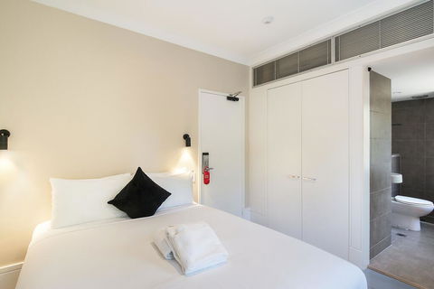 Sydney Boutique Hotel - Tourism TAS 2