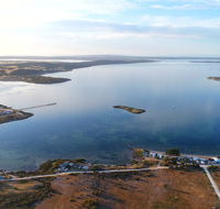 Tall Pines Beach House at Mount Dutton Bay part of Coffin Bay waterways - Hobart Tourism