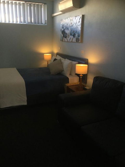 Tall Timbers Motel - Hobart Tourism 0