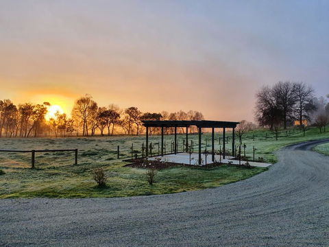 Tallawarra Homestead - Hobart Tourism 1