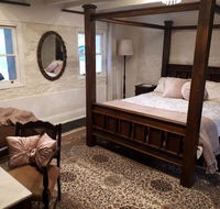 Tanilba House - Hobart Tourism