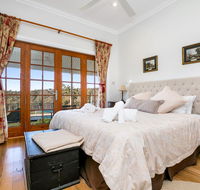 Taradale House Estate - Hobart Tourism