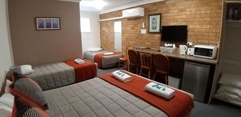 Taree Country Motel - Hobart Tourism 3
